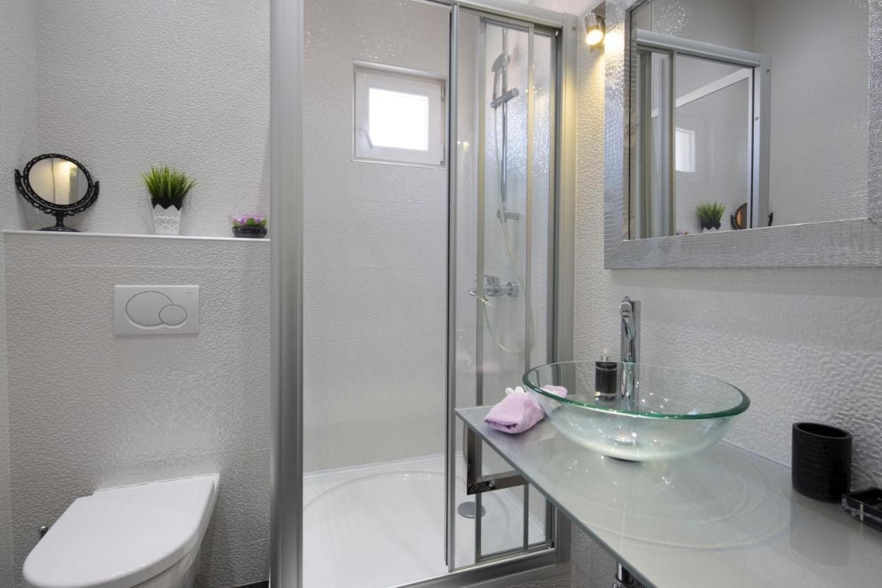 Nena Apartment *